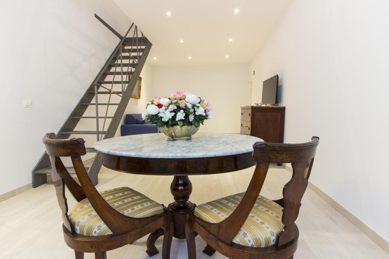 Palazzo D'Auria Aparthotel Napoli Ngoại thất bức ảnh