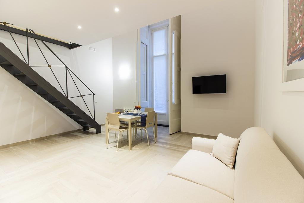 Palazzo D'Auria Aparthotel Napoli Ngoại thất bức ảnh