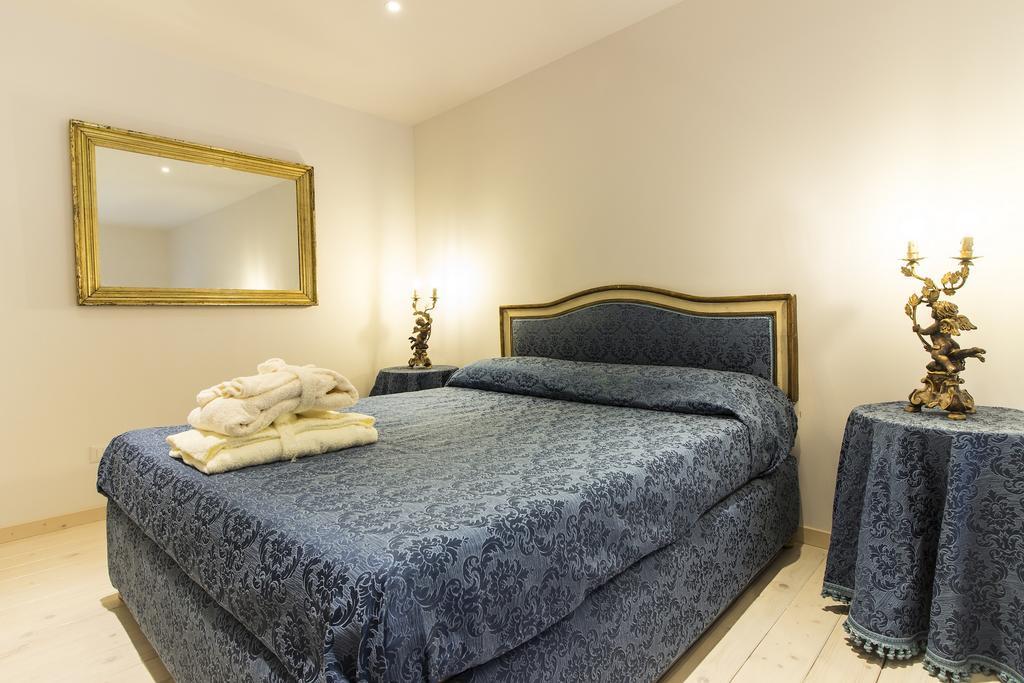 Palazzo D'Auria Aparthotel Napoli Ngoại thất bức ảnh