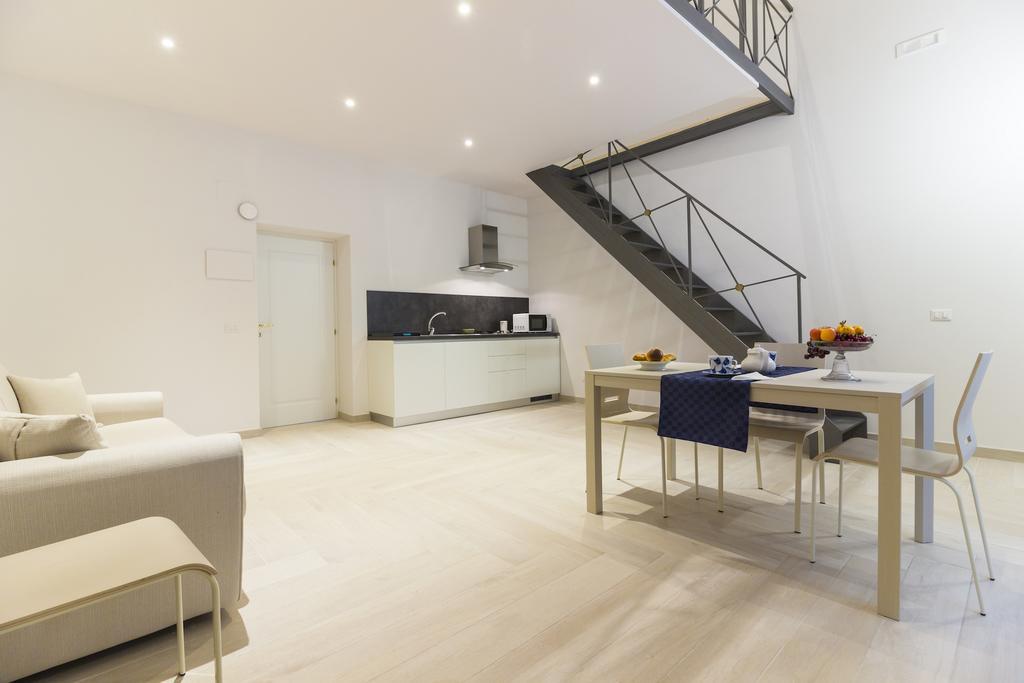 Palazzo D'Auria Aparthotel Napoli Ngoại thất bức ảnh