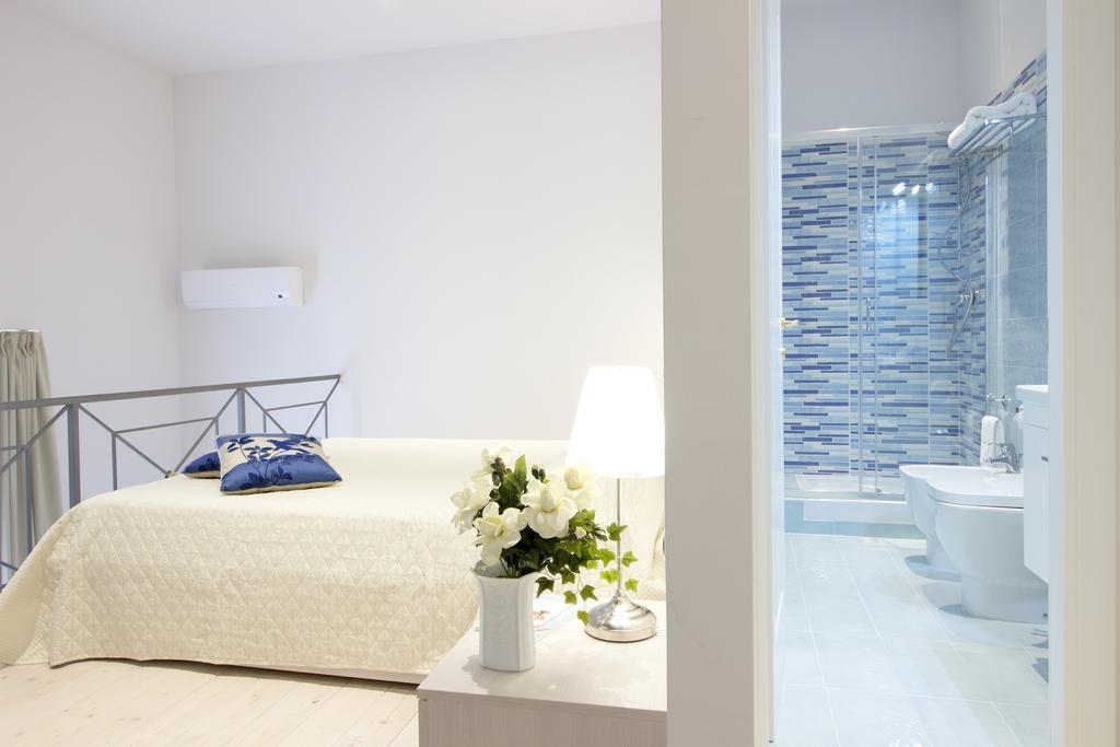 Palazzo D'Auria Aparthotel Napoli Ngoại thất bức ảnh