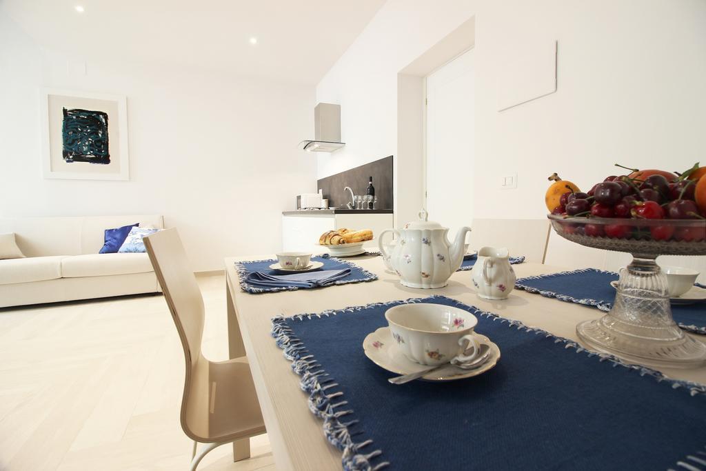 Palazzo D'Auria Aparthotel Napoli Ngoại thất bức ảnh