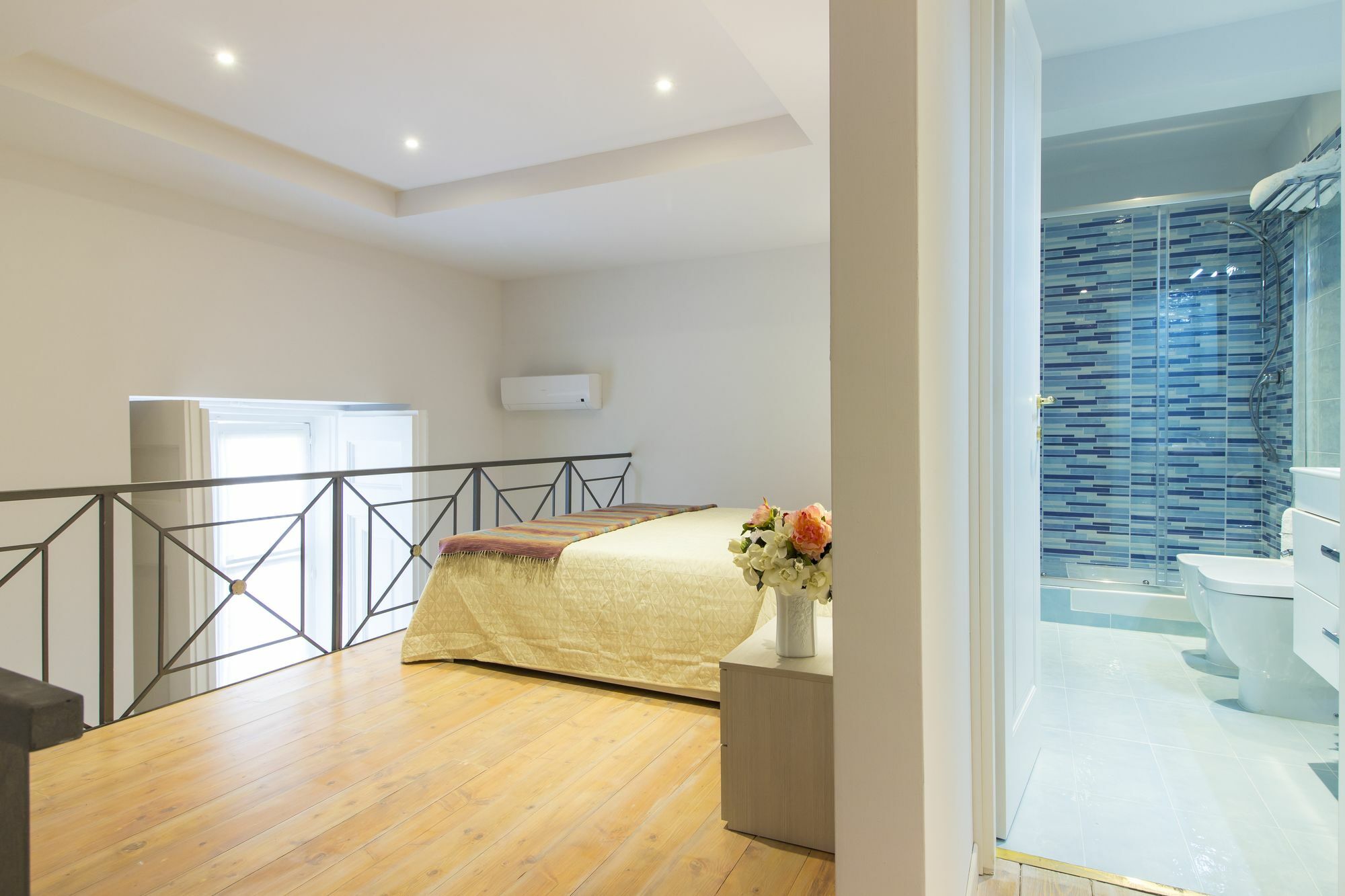 Palazzo D'Auria Aparthotel Napoli Ngoại thất bức ảnh